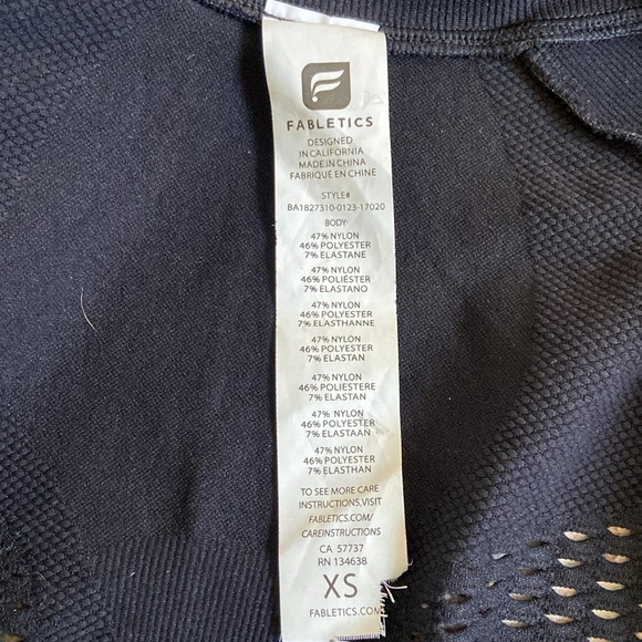 Fabletics Black Mesh Design Fitted Jacket w/ thumb holes (XS) - Picture 7 of 10